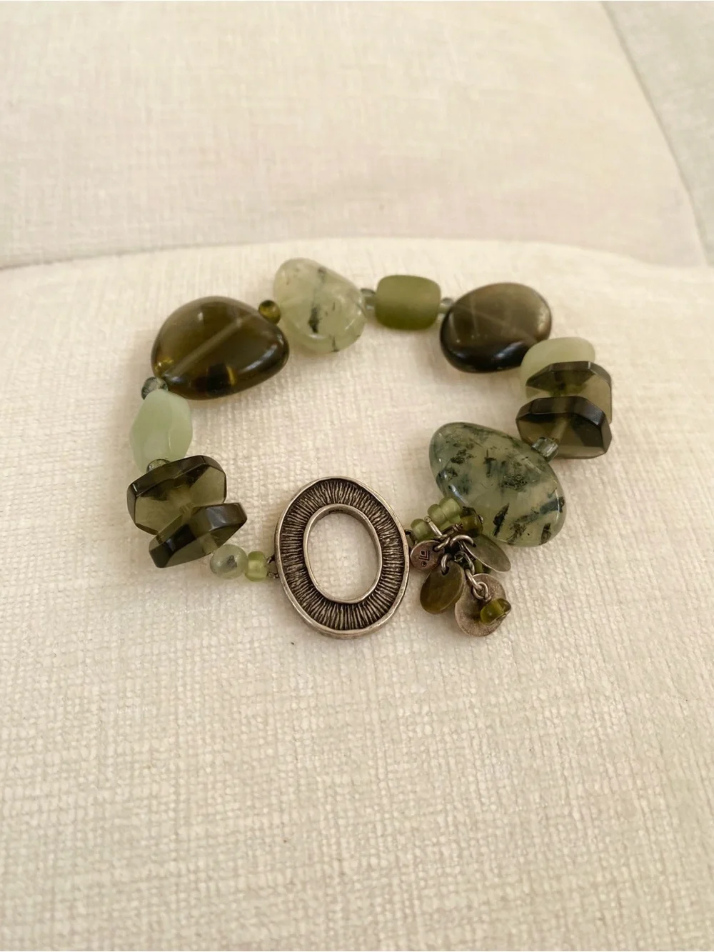 Silpada Handcrafted Olive Green Beaded Stretch Bracelet fits up 7” inches B 1990
